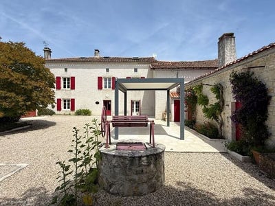 /international/fr/aigre-charente-310108377465/?lang=fr