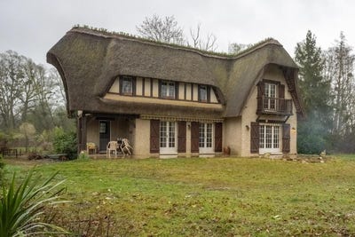 /international/fr/breuilpont-upper-normandy-310107970141/