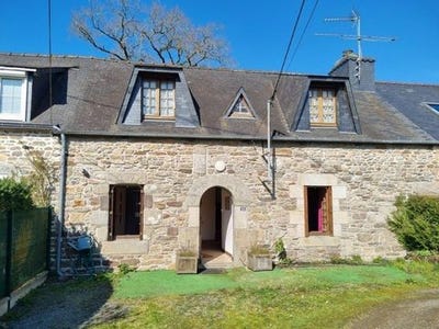 /international/fr/bourbriac-brittany-310107332191/