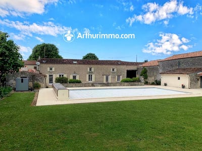 /international/fr/saint-mande-sur-bredoire-charente-310108105767/
