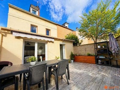 /international/fr/deville-les-rouen-upper-normandy-310105517182/
