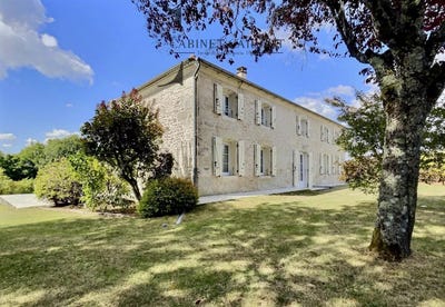 /international/fr/la-chapelle-des-pots-charente-310101445488/?lang=pt