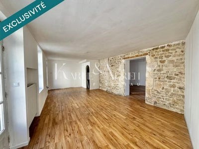 /international/fr/fontenay-le-comte-pays-de-la-loire-310101389143/
