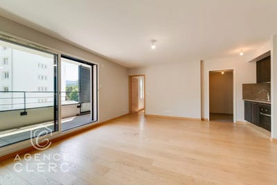 /international/fr/annecy-le-vieux-rhone-310099623806/