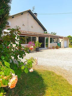 /international/fr/barbezieux-saint-hilaire-charente-310107223006/