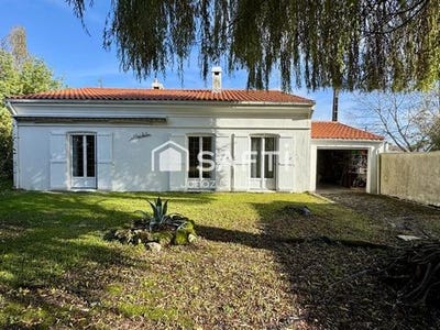 /international/fr/le-chateau-d-oleron-charente-310103080659/