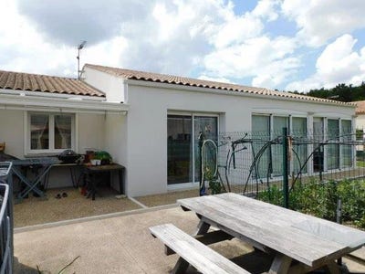 /international/fr/saujon-charente-310100606827/