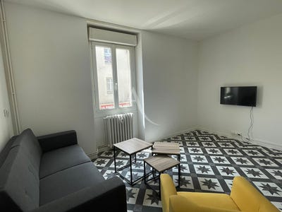 /international/fr/angers-pays-de-la-loire-310108401886/