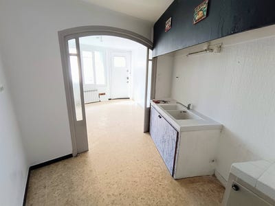 /international/fr/lespignan-languedoc-roussillon-310104796809/