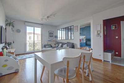 /international/fr/verneuil-sur-seine-ile-de-france-310100708002/