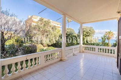 /international/fr/roquebrune-cap-martin-provence-alpes-cote-d-azur-310120073577/