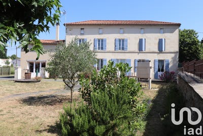/international/fr/montguyon-charente-310100599136/