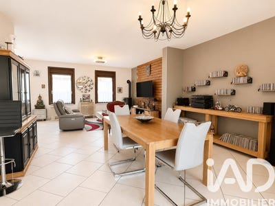 /international/fr/neuville-sur-escaut-calais-310106513037/