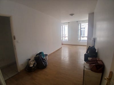 /international/fr/saintes-charente-310108940361/
