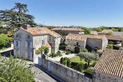 /international/fr/tusson-charente-310107431474/