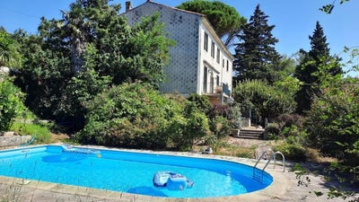 /international/fr/olargues-languedoc-roussillon-310096675593/