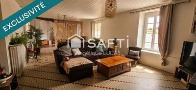 /international/fr/la-chaize-le-vicomte-pays-de-la-loire-310108634676/