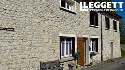 /international/fr/salles-lavalette-charente-310107359445/