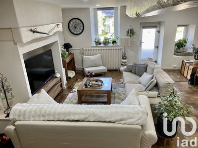 /international/fr/saint-agnant-de-versillat-limousin-310099937967/?lang=zh-tw