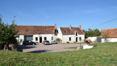 /international/fr/le-chatelet-centre-val-de-loire-310105378460/
