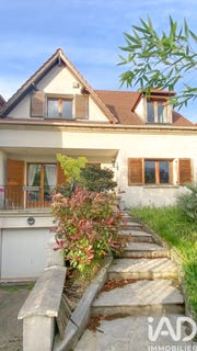 /international/fr/stains-ile-de-france-310106408833/