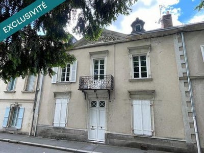 /international/fr/laval-pays-de-la-loire-310108216161/