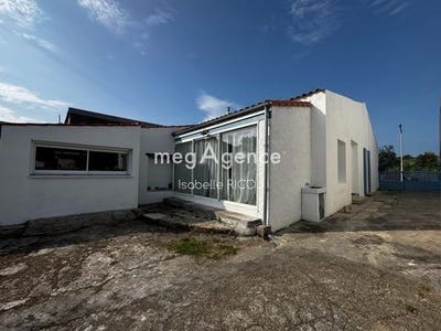 /international/fr/le-grand-village-plage-charente-120095241180/?lang=en