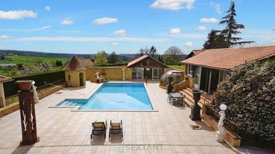 /international/fr/hautefort-aquitaine-120096208549/