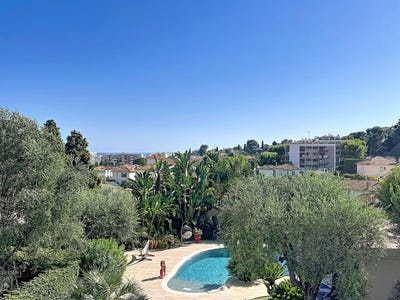 /international/fr/le-cannet-provence-alpes-cote-d-azur-310120006649/