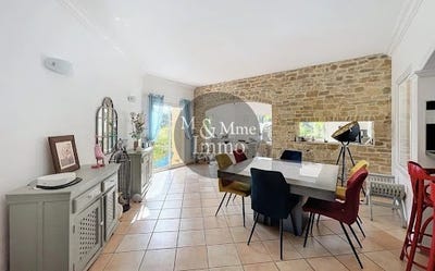 /international/fr/bandol-provence-alpes-cote-d-azur-310108456062/