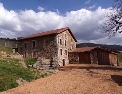 /international/fr/augerolles-auvergne-310105997123/
