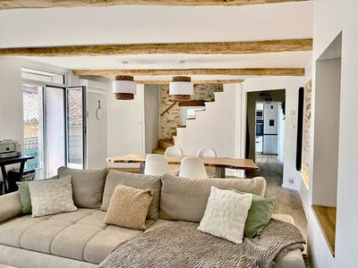 /international/fr/laurens-languedoc-roussillon-310103820822/
