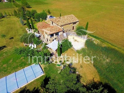 /international/fr/montbrun-les-bains-rhone-120094737964/