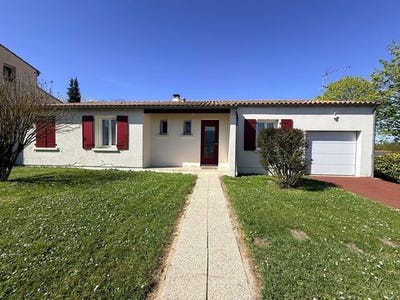 /international/fr/saintes-charente-310105232504/
