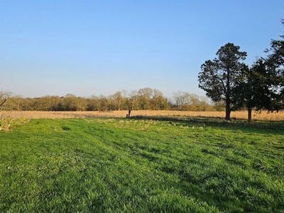 /international/fr/peillac-brittany-310104436072/