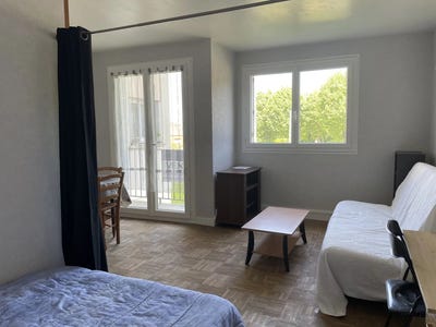 /international/fr/loudun-charente-310106938402/