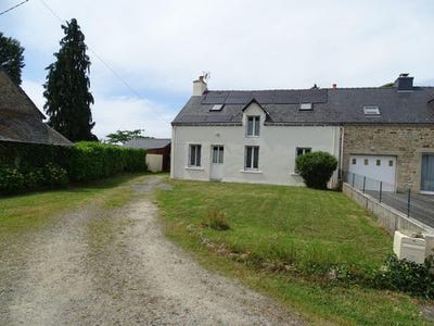 /international/fr/la-trinite-surzur-brittany-310100042531/