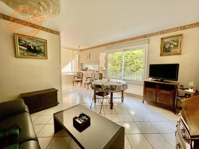 /international/fr/lyon-5eme-rhone-310098922467/