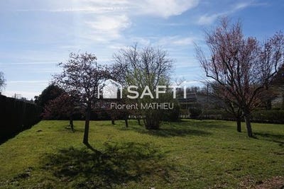 /international/fr/montferrand-le-chateau-franche-comte-310106519786/