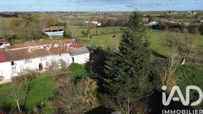 /international/fr/saint-aubin-le-cloud-charente-310104143480/