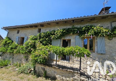 /international/fr/sousceyrac-midi-pyrenees-310106390656/
