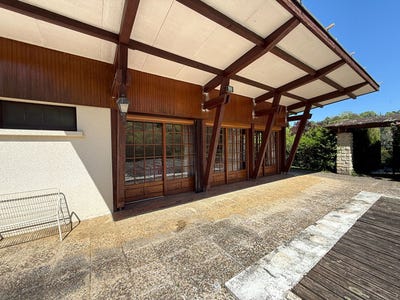 /international/fr/lons-le-saunier-franche-comte-310105810041/