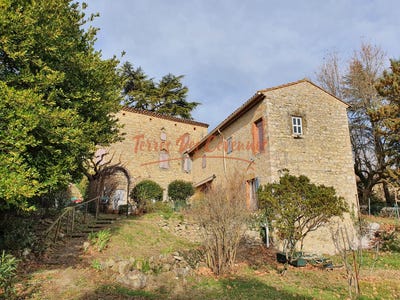 /international/fr/anduze-languedoc-roussillon-310104989193/