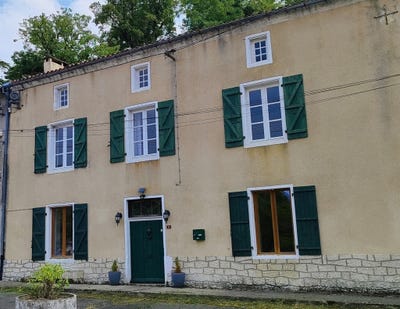 /international/fr/cellefrouin-charente-310106412739/