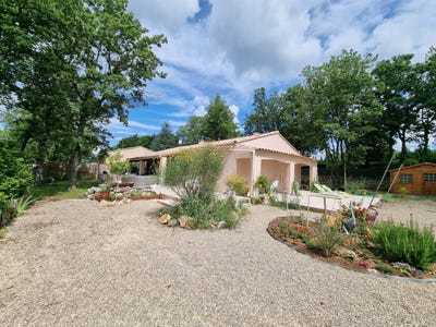 /international/fr/regusse-provence-alpes-cote-d-azur-310108928805/