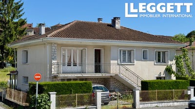 /international/fr/montmoreau-charente-310102246797/