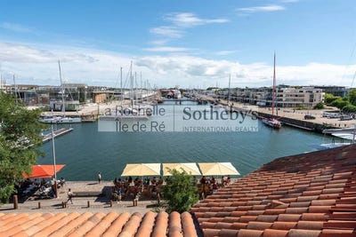 /international/fr/la-rochelle-franche-comte-120088751163/?lang=en