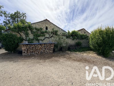 /international/fr/courcon-charente-310108050469/