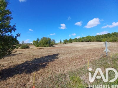 /international/fr/montguyon-charente-310103712975/