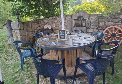 /international/fr/saint-germain-l-herm-auvergne-310119799102/
